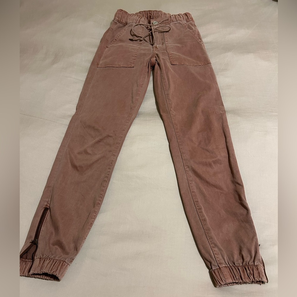 2 pair: American Eagles Super Stretch jogger pants